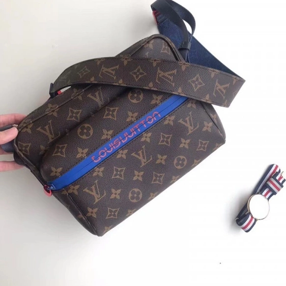 WIS Messenger Vuitton Louis 1027